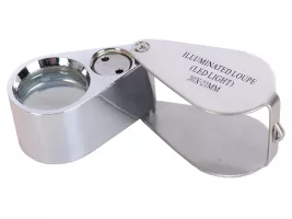Zväčšovacia lupa s osvetlením Levenhuk Zeno Gem M9 - 30x (21mm)