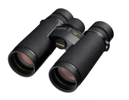 Binokulár Nikon Monarch HG ED DCF 10x42